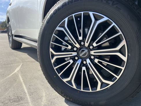 New 2026 Nissan Armada Platinum image 8