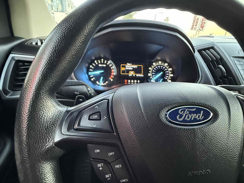 Used 2016 Ford Edge SE image 45