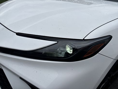 Used 2025 Toyota Camry SE image 10