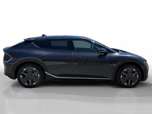 New 2026 Kia EV6 Light RWD image 6