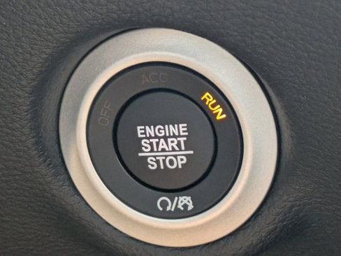 New 2026 Chrysler Pacifica Limited w/ S Appearance Package image 24