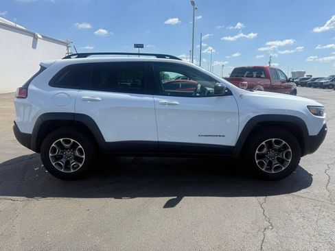 Used 2022 Jeep Cherokee Trailhawk w/ Premium Leather Package AWD/4WD image 2