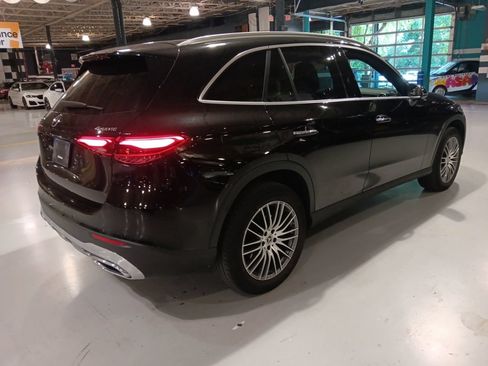 Used 2024 Mercedes-Benz GLC 300 4MATIC image 6