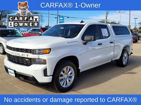 Used 2022 Chevrolet Silverado 1500 Custom image 2