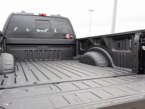 New 2026 Ford F250 Platinum image 15