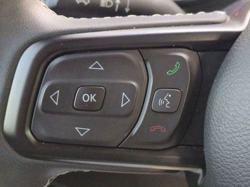 Certified 2025 Jeep Wrangler Willys image 24