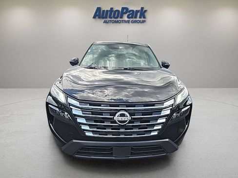 Used 2025 Nissan Rogue SV AWD/4WD image 9