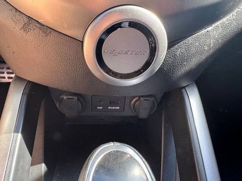 Used 2014 Hyundai Veloster RE:FLEX Edition image 33