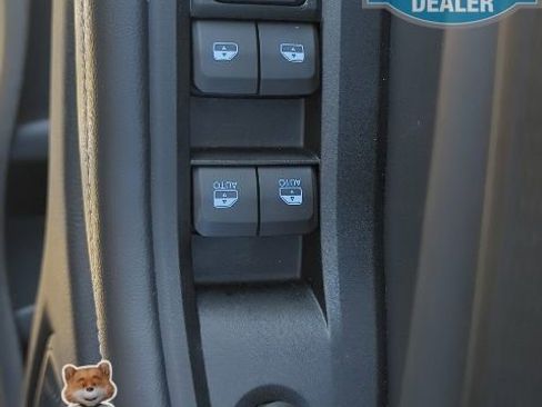 Used 2023 Jeep Grand Cherokee L Laredo image 16