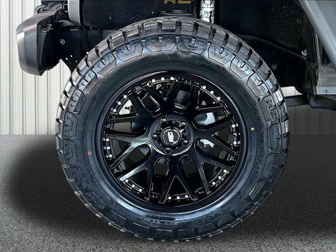Used 2021 Jeep Wrangler Unlimited Sport w/ Technology Group AWD/4WD image 34