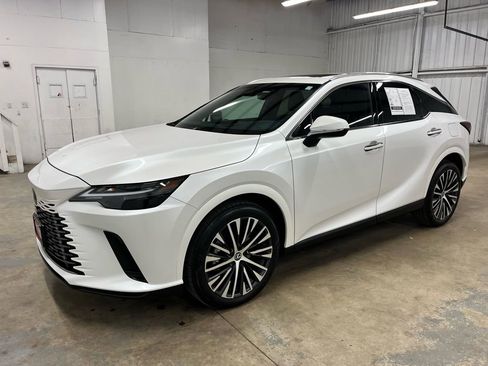 Used 2024 Lexus RX 350 w/ Technology Package AWD/4WD image 3
