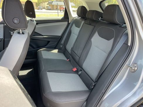 Used 2024 Volkswagen Taos S image 17