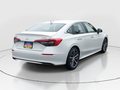 Used 2023 Honda Civic Touring image 5