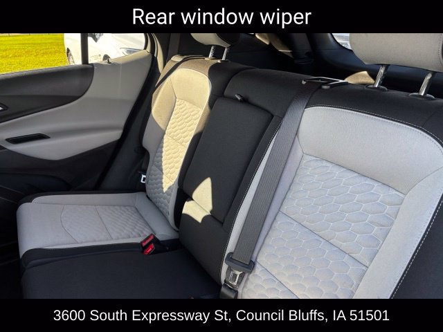 Used 2021 Chevrolet Equinox LS w/ LS Convenience Package AWD/4WD image 40