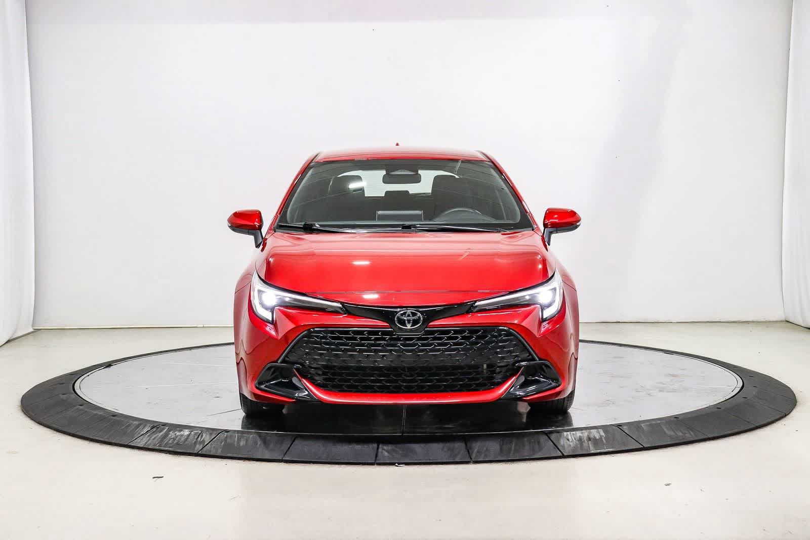 Used 2024 Toyota Corolla SE w/ SE Package FWD image 6