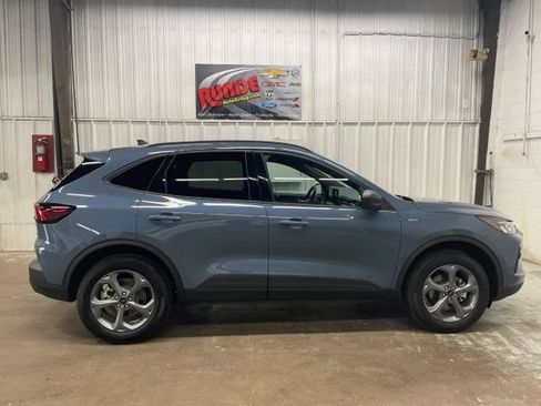 Used 2026 Ford Escape ST-Line w/ Tech Pack #1 AWD/4WD image 6