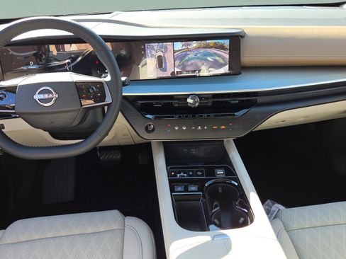 New 2026 Nissan Murano Platinum w/ Cargo Package AWD/4WD image 12