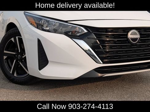 Used 2025 Nissan Sentra SV FWD image 11
