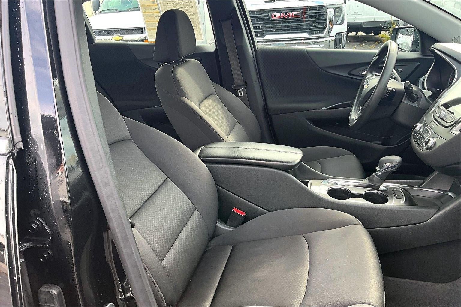 Used 2024 Chevrolet Malibu LT FWD image 7