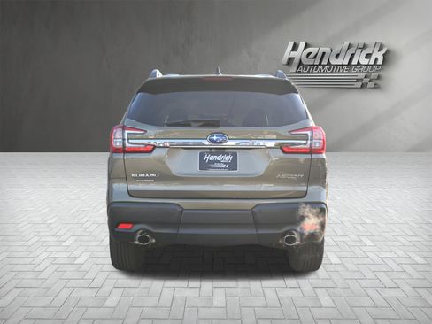Used 2024 Subaru Ascent Premium w/ Convenience Package image 8