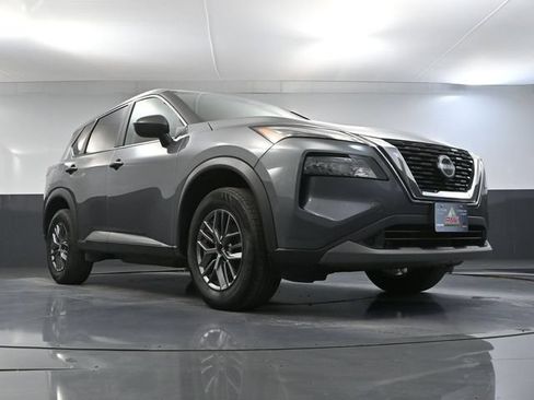 Used 2023 Nissan Rogue S AWD/4WD image 46