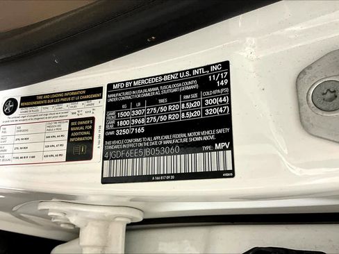 Used 2018 Mercedes-Benz GLS 450 4MATIC image 33