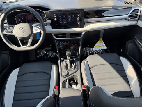 New 2025 Volkswagen Taos SEL image 10