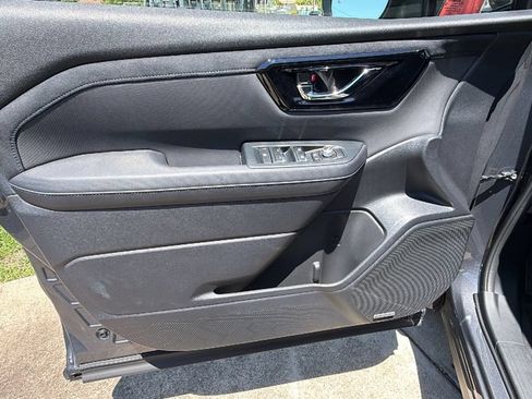 Used 2025 Subaru Forester Limited AWD/4WD image 19