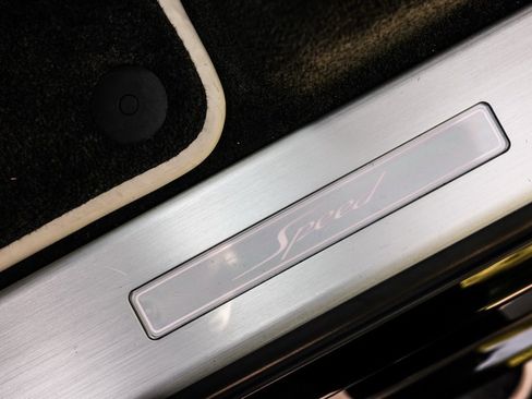 Used 2023 Bentley Bentayga Speed image 48