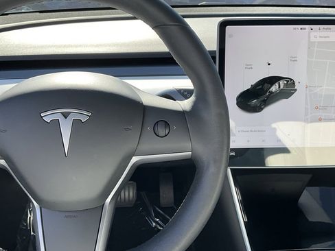 Used 2020 Tesla Model 3 Long Range image 39