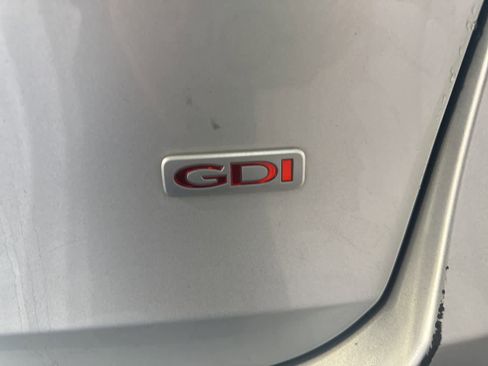 Used 2019 Kia Sorento L image 10