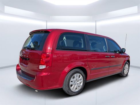 Used 2016 Dodge Grand Caravan American Value Package image 3