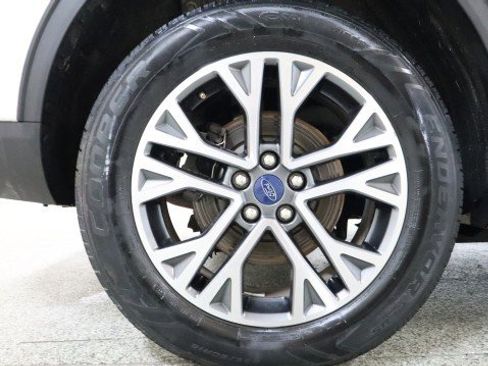 Used 2020 Ford Escape SEL image 23