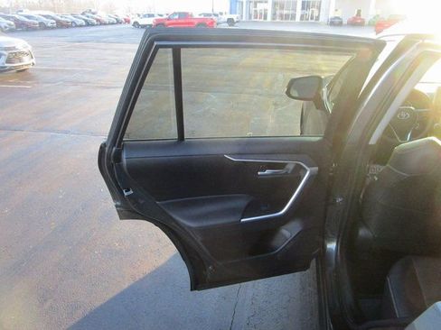 Used 2023 Toyota RAV4 XLE Premium image 20