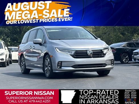Used 2023 Honda Odyssey Touring image 1