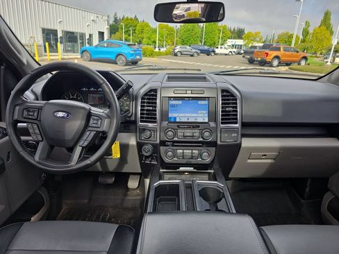 Used 2016 Ford F150 XLT w/ Equipment Group 302A Luxury AWD/4WD image 5