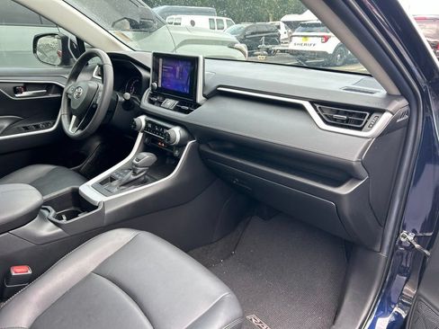 Used 2023 Toyota RAV4 XLE Premium AWD/4WD image 40
