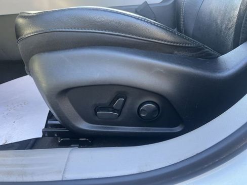 Used 2023 Jeep Compass Limited image 16