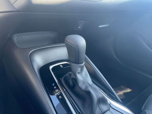 Used 2025 Toyota Corolla LE image 41