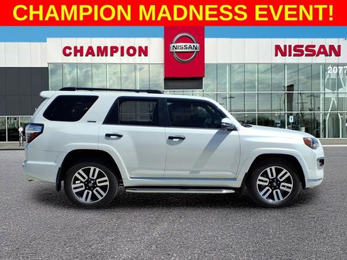 Used 2022 Toyota 4Runner Limited image 8