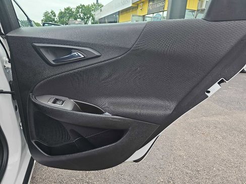 Used 2017 Chevrolet Malibu LT image 63