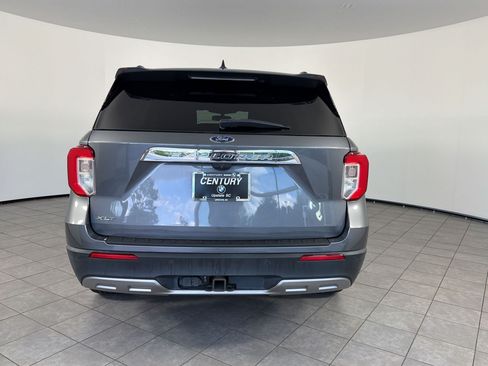 Used 2022 Ford Explorer XLT w/ Equipment Group 202A RWD image 10
