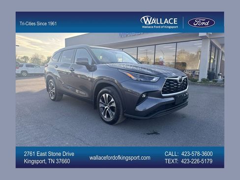 Used 2023 Toyota Highlander XLE AWD/4WD image 1