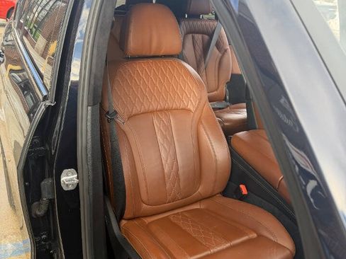 Used 2019 BMW X7 xDrive50i w/ M Sport Package image 26