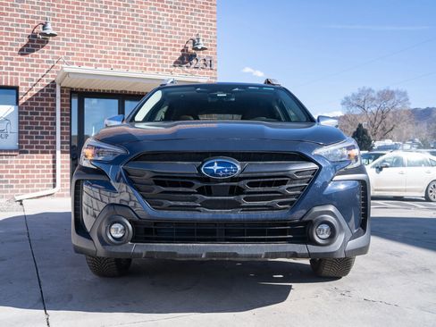 Used 2023 Subaru Outback Touring AWD/4WD image 2