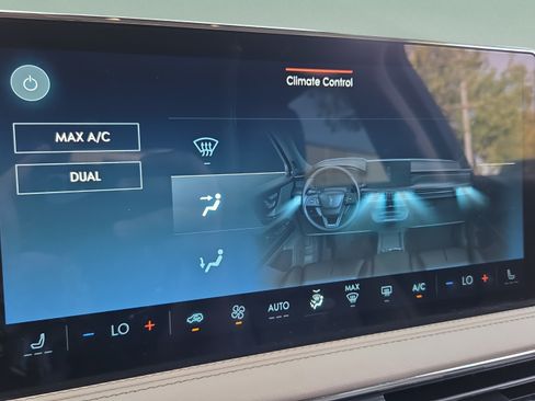 Used 2023 Lincoln Corsair Reserve FWD image 21