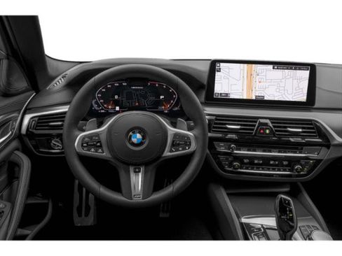Used 2023 BMW M550i xDrive w/ Executive Package AWD/4WD image 10