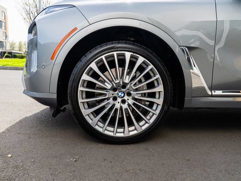 Used 2023 BMW X7 xDrive40i w/ Executive Package AWD/4WD image 7