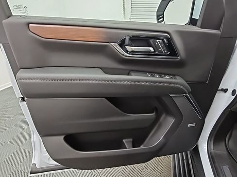 New 2026 GMC Yukon Denali w/ Sun & Power Step Package image 31