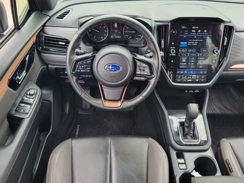 Used 2025 Subaru Forester Sport image 7